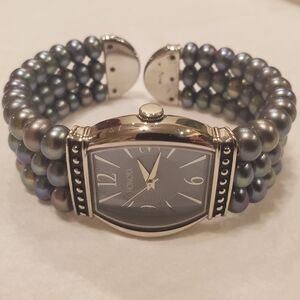 Elegant Vintage Honora black pearl band quartz wrist watch - needs battery
